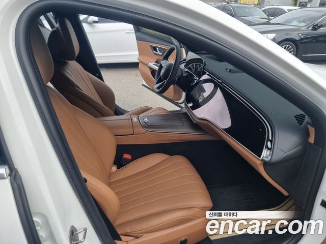 Mercedes-Benz E-Class (W214) E300 4MATIC Exclusive 2024 — фото 17