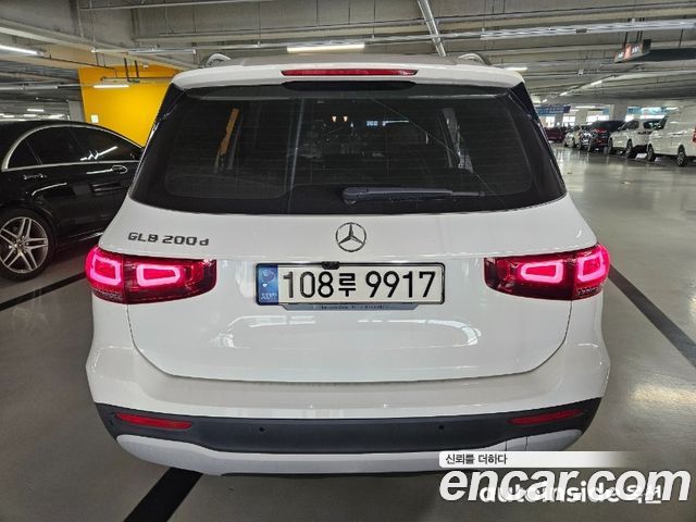 Mercedes-Benz GLB-Class (X247) GLB200 d 2021 — фото 4