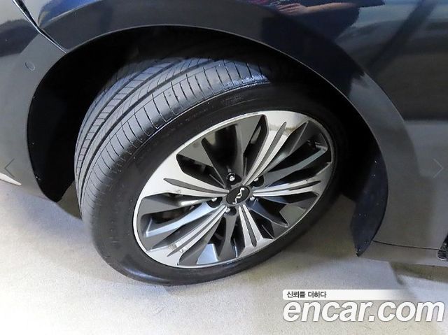 Kia K8 3.5 Gasoline 4WD Signature 2022 — фото 24