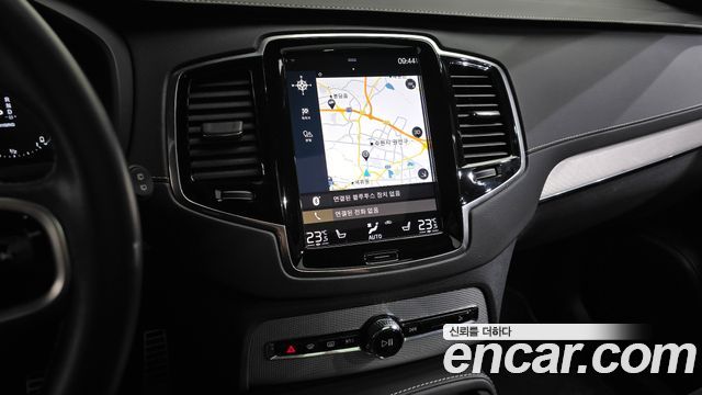 Volvo XC90 (II) T8 R-Design Hybrid 2021 — фото 16