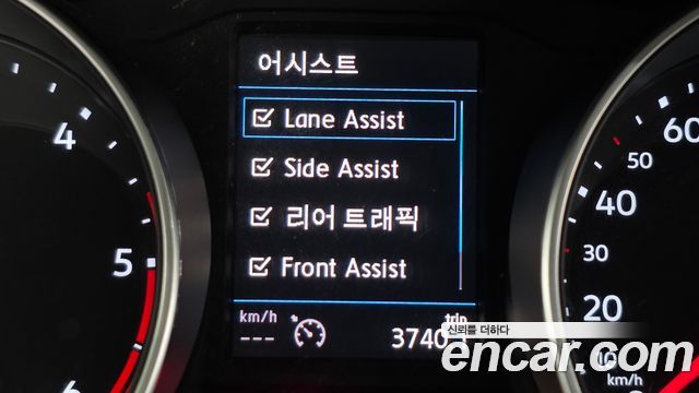 Volkswagen Tiguan (II) 2.0 TDI Premium 2018 — фото 17