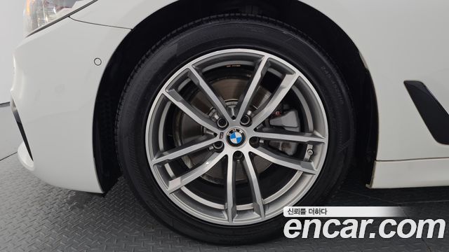 BMW 5 Series (G30) 520d M Sport Package Plus 2017 — фото 5