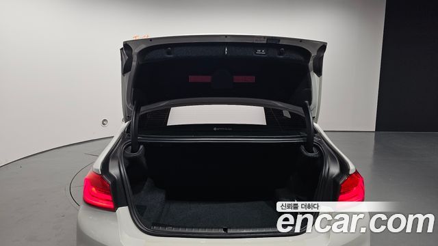 BMW 5 Series (G30) 520d M Sport Package Plus 2017 — фото 20