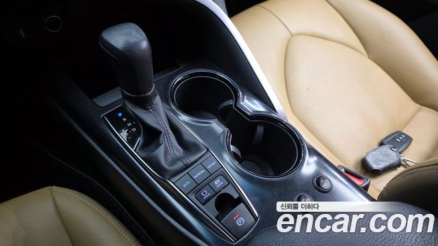 Toyota Camry (XV70) 2.5 LE Hybrid 2019 — фото 9