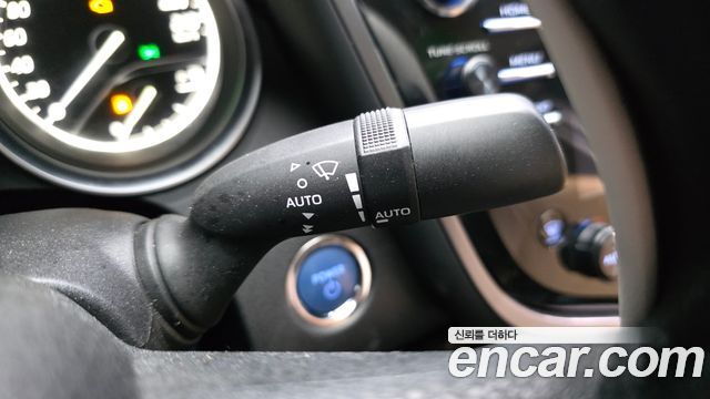 Toyota Camry (XV70) 2.5 LE Hybrid 2019 — фото 28