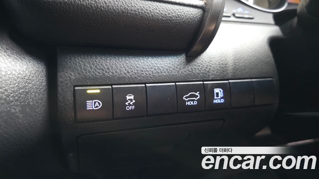Toyota Camry (XV70) 2.5 LE Hybrid 2019 — фото 31