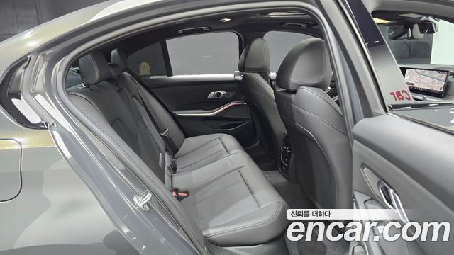 BMW 3 Series (G20) 320i M Sport 2025 — фото 11