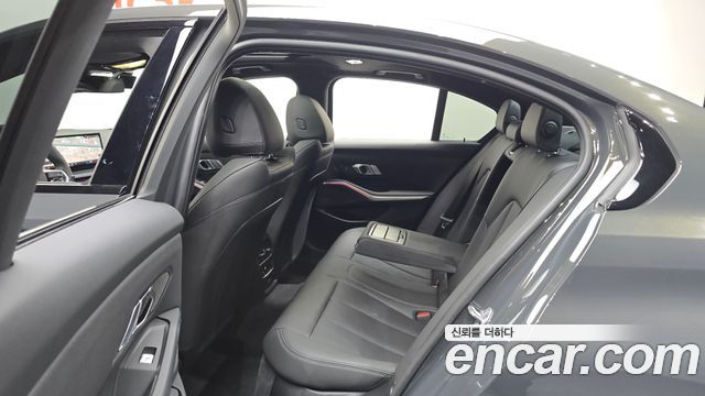 BMW 3 Series (G20) 320i M Sport 2025 — фото 12