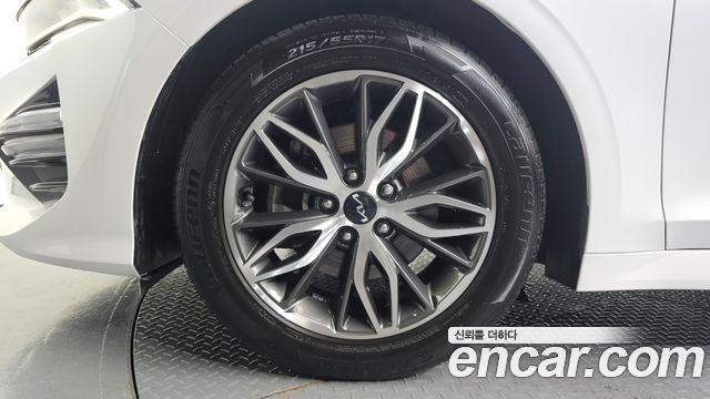 Kia K5 (III) 2.0 Trendy 2023 — фото 5