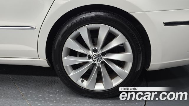 Volkswagen CC 2.0 TDI BlueMotion 2013 — фото 21