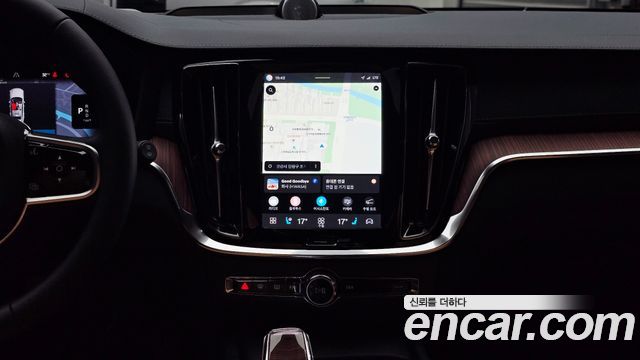 Volvo V60 Cross Country (II) B5 Ultra AWD 2025 — фото 18