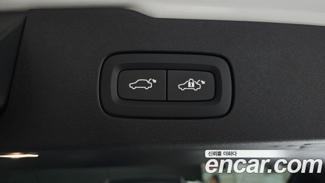Volvo V60 Cross Country (II) B5 Ultra AWD 2025 — фото 22