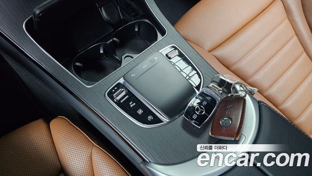 Mercedes-Benz GLC-Class (X253) GLC300 4MATIC 2022 — фото 17