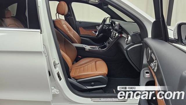Mercedes-Benz GLC-Class (X253) GLC300 4MATIC 2022 — фото 26