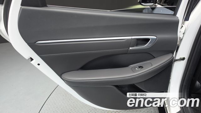 Hyundai Sonata (DN8) 2.0 Premium Plus 2022 — фото 31