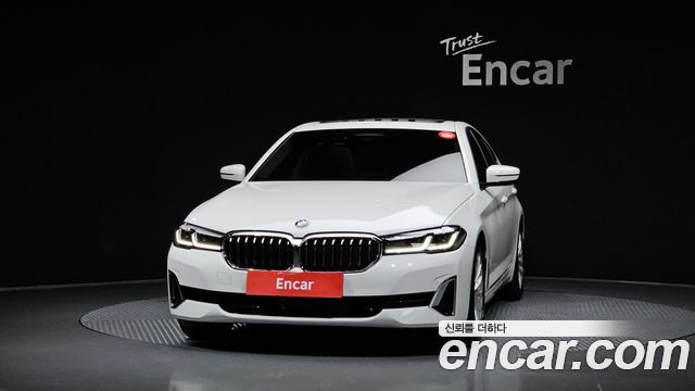BMW 5 Series (G30) 520i Luxury 2022 — фото 3