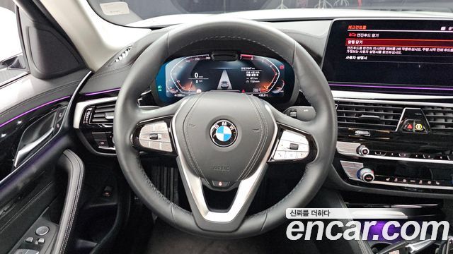 BMW 5 Series (G30) 520i Luxury 2022 — фото 13