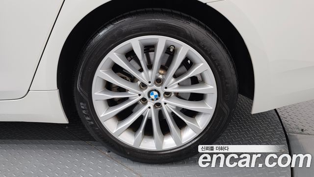 BMW 5 Series (G30) 520i Luxury 2022 — фото 21
