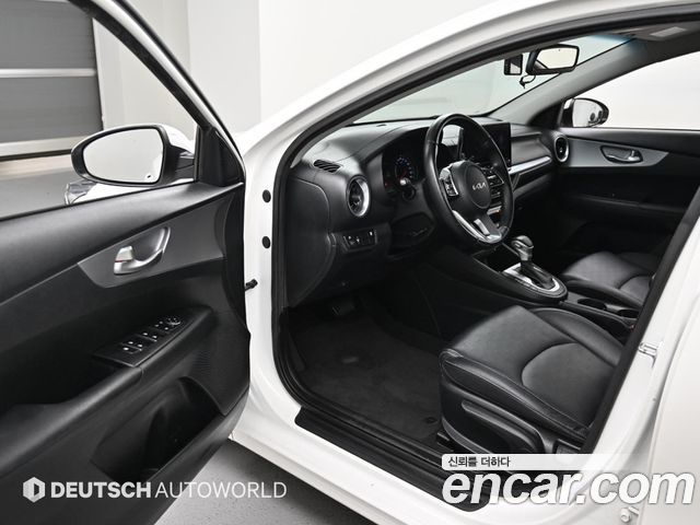Kia K3 (II) 1.6 Prestige 2022 — фото 15