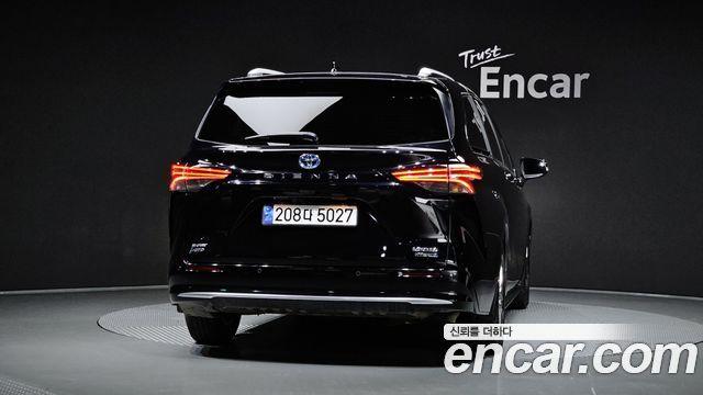 Toyota Sienna (IV) 2.5 Hybrid AWD 2024 — фото 4