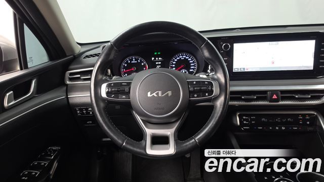 Kia K5 (III) 2.0 Prestige 2022 — фото 13