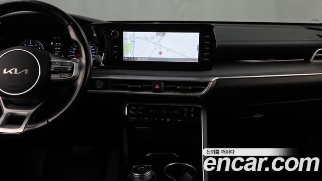 Kia K5 (III) 2.0 Prestige 2022 — фото 14