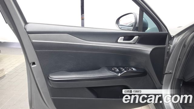 Kia K5 (III) 2.0 Prestige 2022 — фото 24