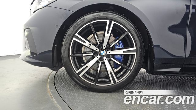 BMW 5 Series (G60) 530e xDrive M Sport 2026 — фото 5