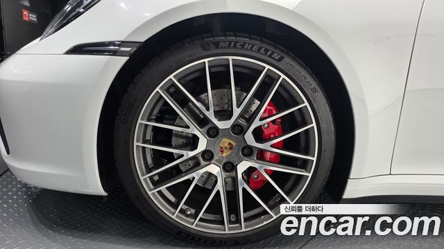 Porsche 911 (992) Carrera 4S 2021 — фото 5