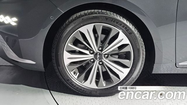 Kia K8 Hybrid Signature 2023 — фото 5