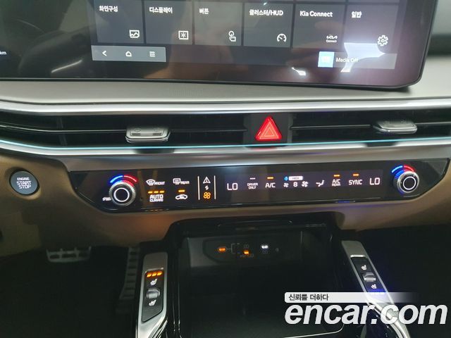 Kia Sorento (IV) HEV 1.6 2WD Signature 2024 — фото 23