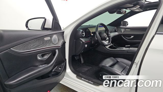 Mercedes-Benz E-Class (W213) E350 4MATIC AMG Line Edition 2021 — фото 10