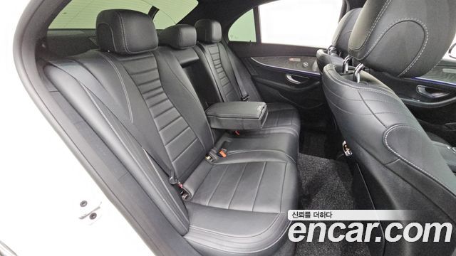 Mercedes-Benz E-Class (W213) E350 4MATIC AMG Line Edition 2021 — фото 11
