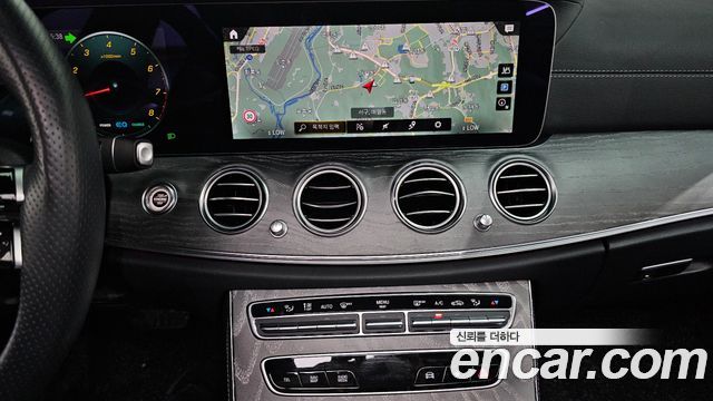 Mercedes-Benz E-Class (W213) E350 4MATIC AMG Line Edition 2021 — фото 14