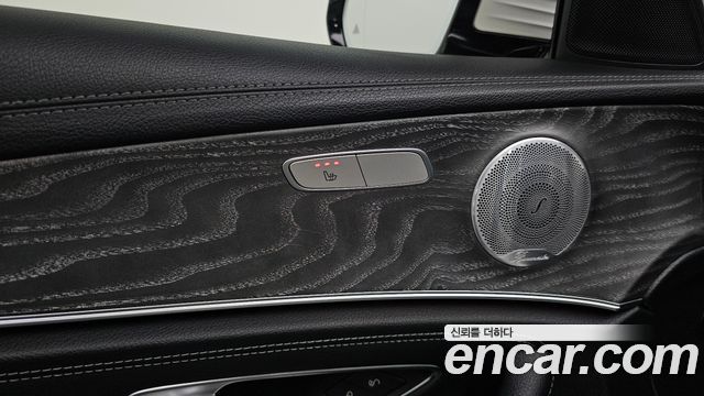 Mercedes-Benz E-Class (W213) E350 4MATIC AMG Line Edition 2021 — фото 31