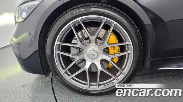 Mercedes-Benz AMG GT 4Door 43 4MATIC+ Dynamic 2023 — фото 5