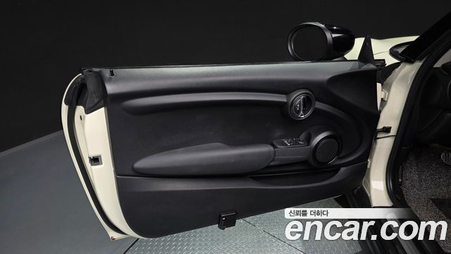 MINI Cooper Standard Third Generation 2020 — фото 24