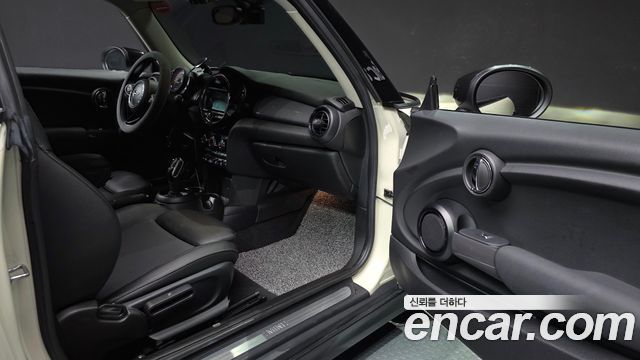 MINI Cooper Standard Third Generation 2020 — фото 26