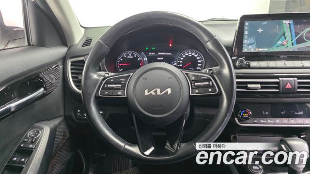 Kia Seltos Gasoline 1.6 Turbo 2WD Signature 2023 — фото 13