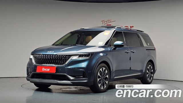 Kia Carnival (IV) Gasoline 9-Seater Signature 2023 — фото 1