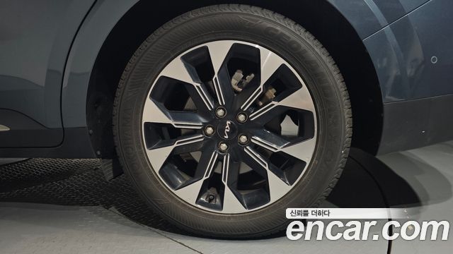 Kia Carnival (IV) Gasoline 9-Seater Signature 2023 — фото 21