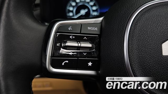 Kia Carnival (IV) Gasoline 9-Seater Signature 2023 — фото 29