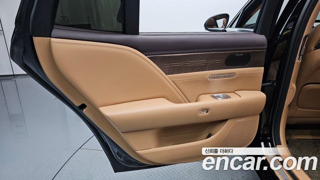 Genesis G90 (RS4) Gasoline 3.5 Turbo AWD 2023 — фото 25
