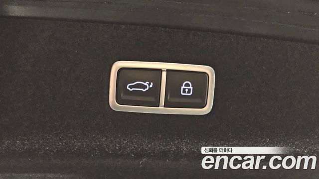 Genesis G90 (RS4) Gasoline 3.5 Turbo AWD 2023 — фото 38