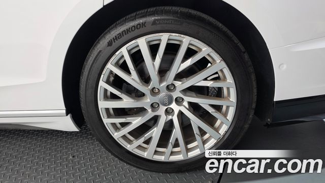 Audi A8 (D5) 55 TFSI Quattro LWB 2018 — фото 21