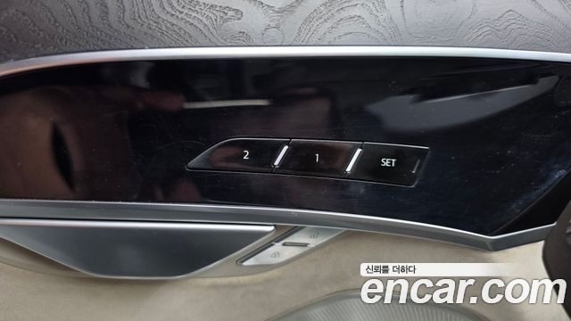 Audi A8 (D5) 55 TFSI Quattro LWB 2018 — фото 31