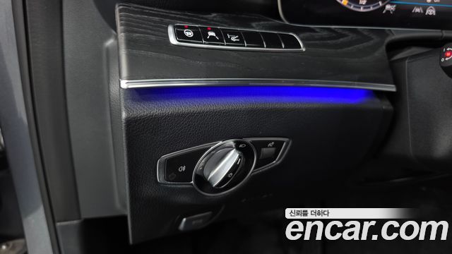 Mercedes-Benz E-Class (W213) E300 Avantgarde 2020 — фото 27