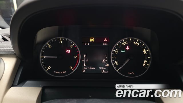 Land Rover Discovery 4 3.0 SDV6 SE 2015 — фото 8
