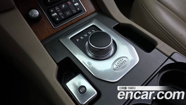 Land Rover Discovery 4 3.0 SDV6 SE 2015 — фото 9