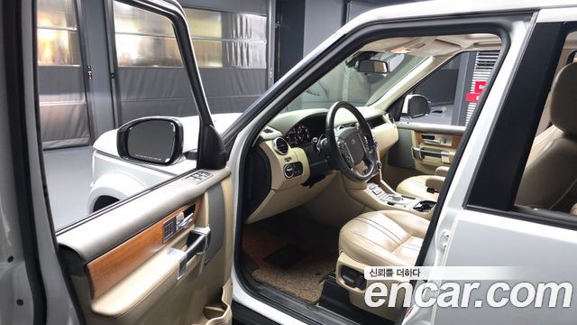Land Rover Discovery 4 3.0 SDV6 SE 2015 — фото 10
